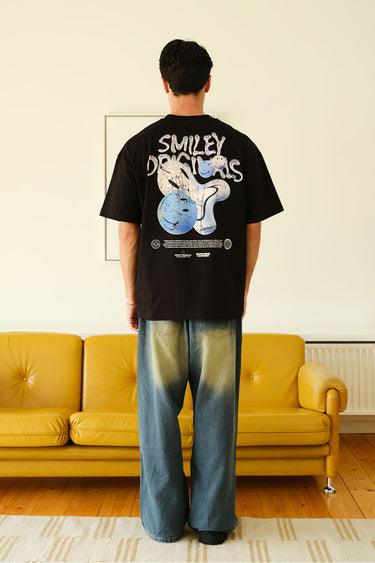 Smiley Originals Spray Paint Effect Oversized T-shirt - BonkersCorner