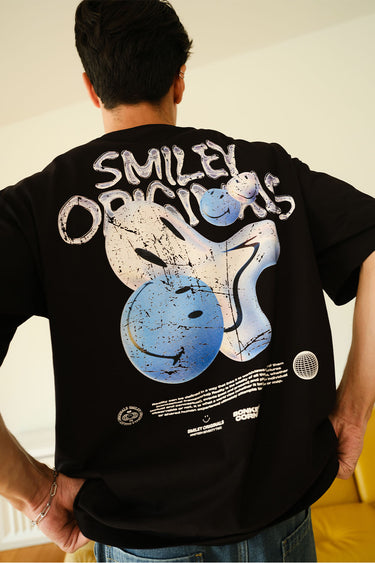 Smiley Originals Spray Paint Effect Oversized T-shirt - BonkersCorner