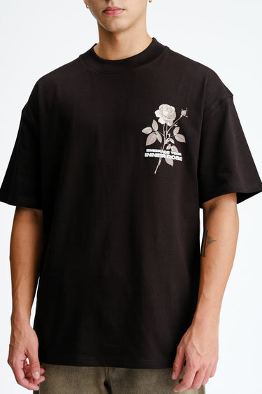 Bonkers Corner Embrace Your Inner Rose oversized T-shirt in XS with floral design and relaxed fit, made from soft fabric.