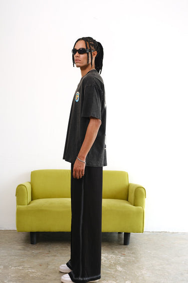 Grey Diabolik Panther oversized T-shirt by Bonkers Corner, featuring a bold panther graphic on soft, comfortable fabric.