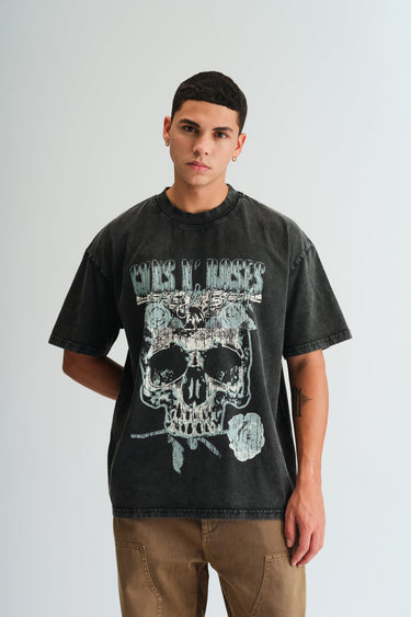 Bonkers Corner Guns N Roses US Tour 1991 oversized T-shirt with band logo and tour graphics on black fabric.