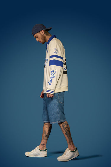 Bonkers Corner Oswald oversized collared sweatshirt in XS, featuring a relaxed fit and casual style with a ribbed collar.