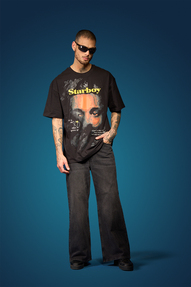 Bonkers Corner oversized Star Boy T-shirt in XS, featuring a bold star graphic on a casual black cotton tee.