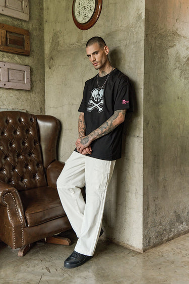 Bonkers Corner Heart Of Skulls oversized T-shirt featuring a bold skull graphic on soft fabric, casual and stylish.
