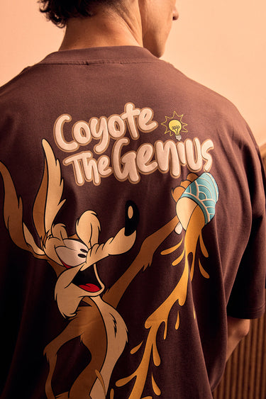 Bonkers Corner Coyote The Genius oversized T-shirt in XS, featuring a graphic design on soft, comfortable fabric.