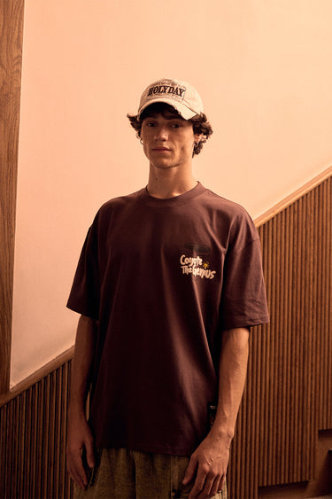 Bonkers Corner Coyote The Genius oversized T-shirt in XXS, featuring a graphic print on soft cotton fabric.