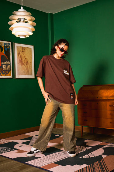 Bonkers Corner Coyote The Genius oversized T-shirt in XXS, featuring a bold graphic design on soft cotton fabric.