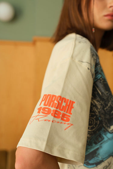 Bonkers Corner Porsche 1985 oversized T-shirt in XXS, featuring vintage-inspired graphic and relaxed fit design.